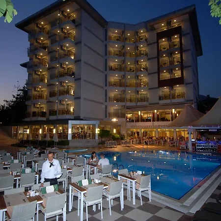 Grand Okan Semesteranläggning (resort) 4*