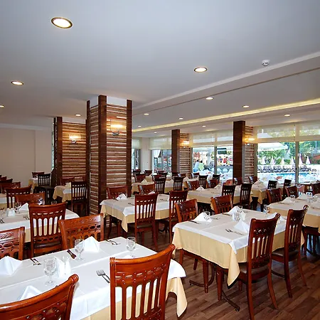 Semesteranläggning (resort) Grand Okan 4*