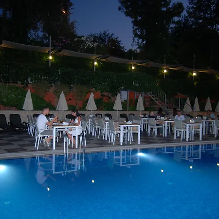 Grand Okan Feriested 4*